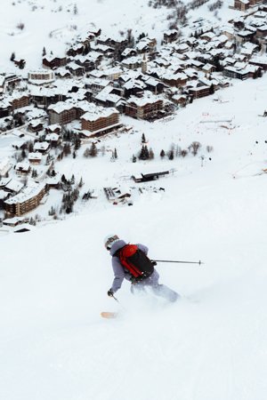 On Piste Skiing in France.