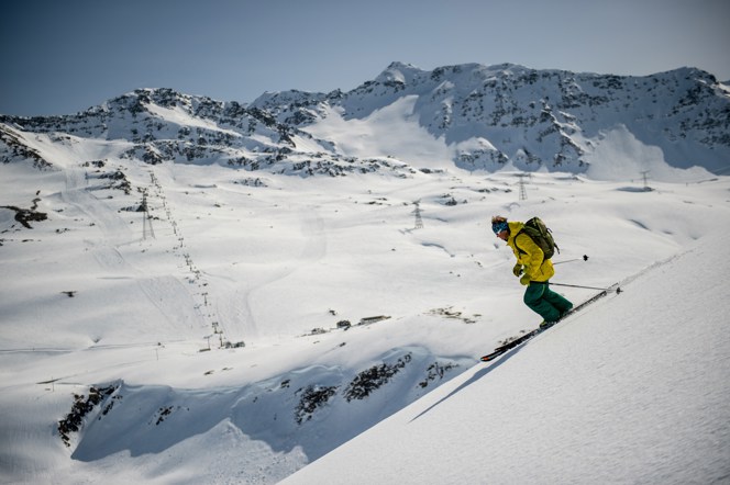 On Piste Skiing in France.