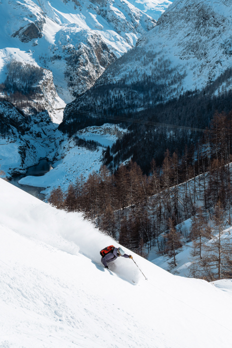 Take off from the helipad just around the corner for powder descents into Italy