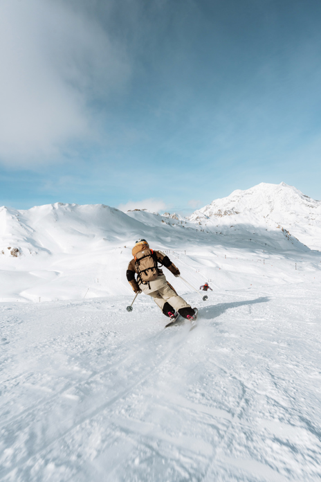 Hit the slopes at Tignes with your Eleven guides for a morning of scenic piste skiing
